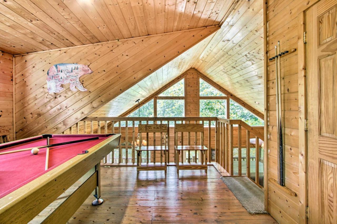Cabin With Hot Tub And Deck About 12 Mi To Pigeon Forge! Sevierville Eksteriør bilde